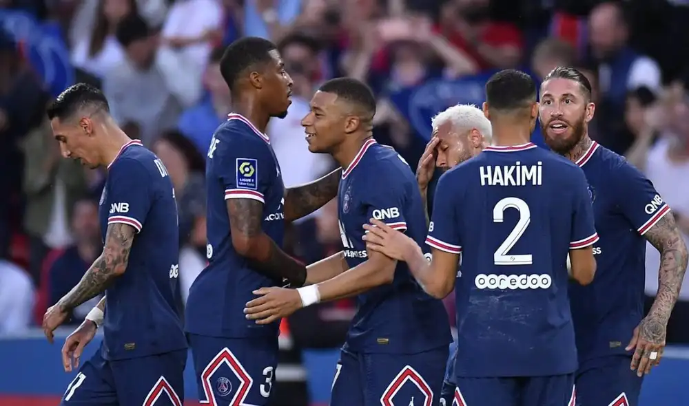 PSG finalizó la temporada goleando a Metz teniendo como figura a Mbappé que renovó hasta el 2025. Foto: Twitter PSG