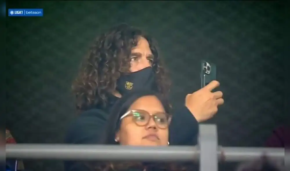 Carles Puyol es el invitado de lujo en el Monumental. Foto: GolPerú