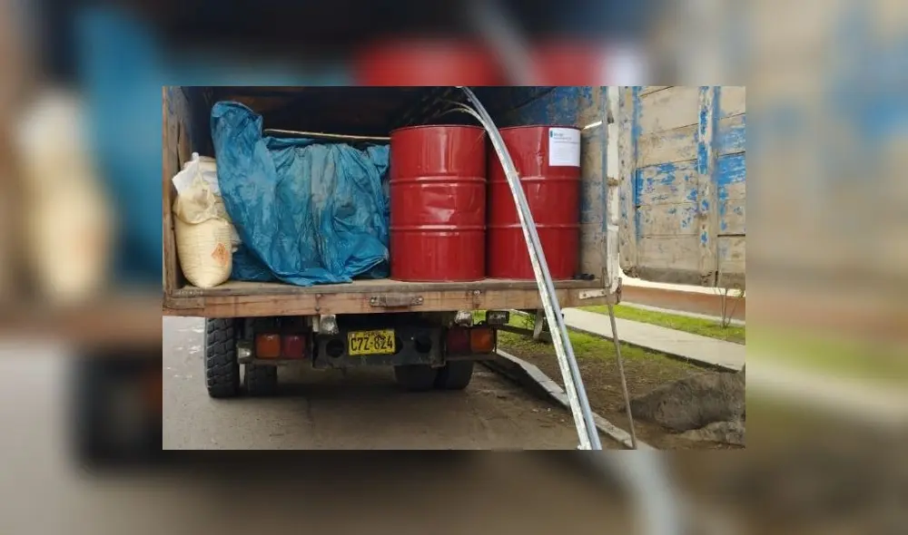 Material explosivo estaba camuflado en un camión de palca de rodaje C7Z-824. Foto: PNP