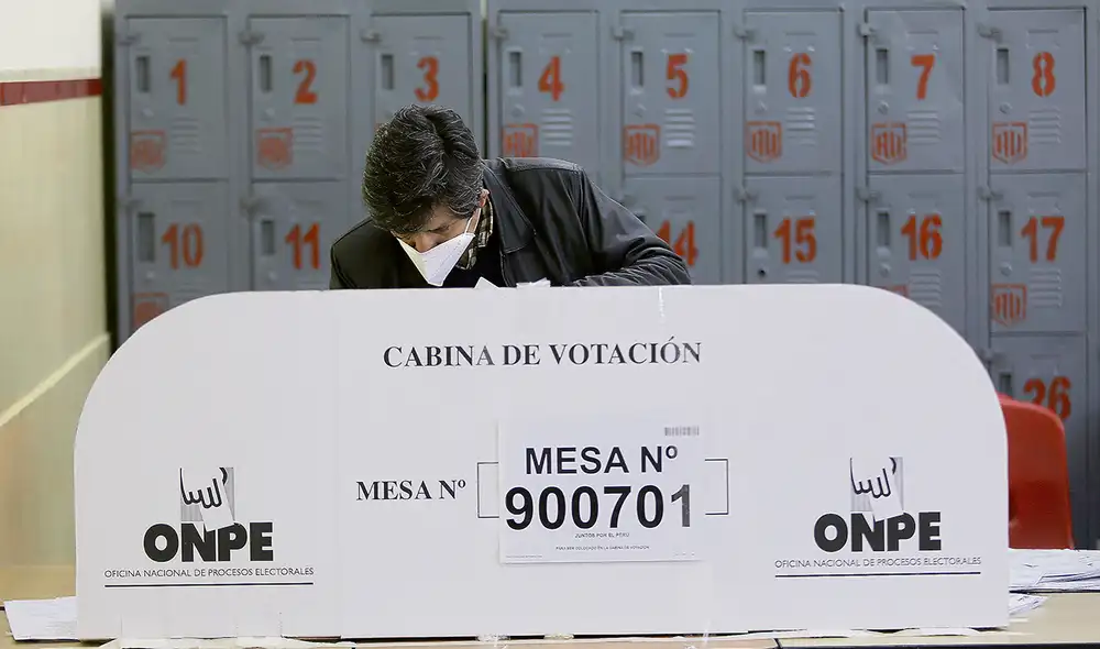 El dato. La reforma política determinó la implementación de las elecciones primarias, pero estas fueron suspendidas en los comicios del 2021 y 2022. Foto: Gerardo Marín/La República