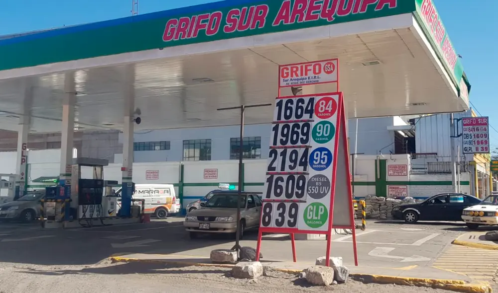 La República recorrió diferentes grifos de Arequipa este lunes 23 de mayo. Foto: Alexis Choque/ URPI