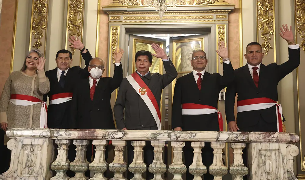 Dimitri Senmache, Alessandra Gilda Herrera, Fernando Arce Alvarado y Juan Mauro Barranzuela Quiroga juraron como nuevos ministros el último domingo. Foto: Presidencia Dimitri Senmache, Alessandra Gilda Herrera, Fernando Arce Alvarado y Juan Mauro Barranzuela Quiroga juraron como nuevos ministros el último domingo. Foto: Presidencia