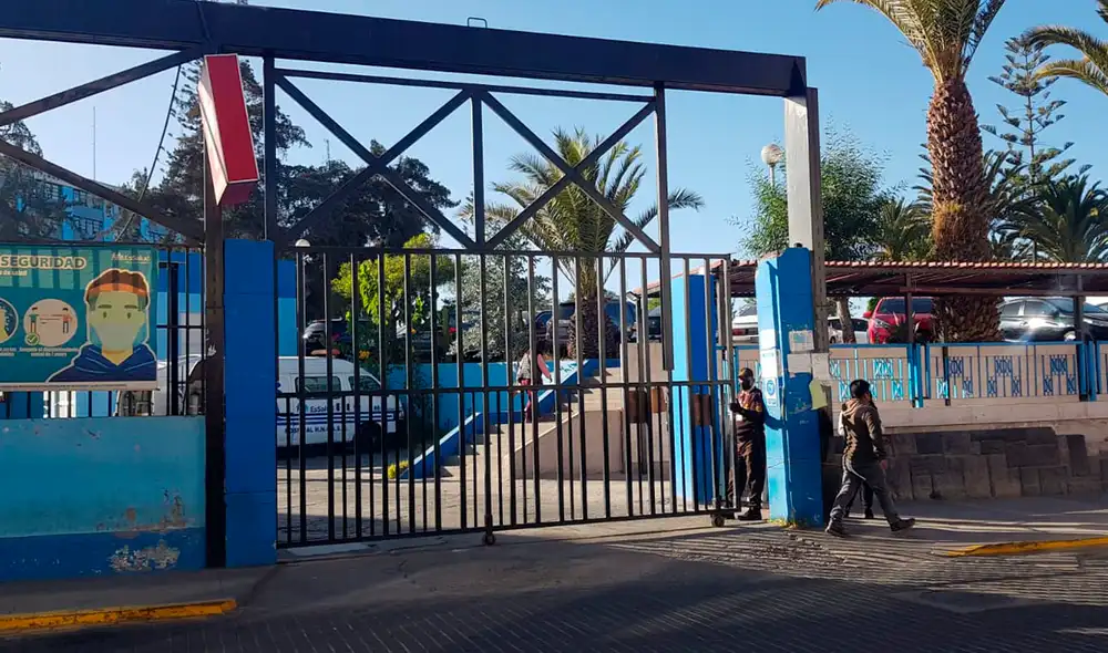 Este martes no se ha suspendido ningún servicio en el hospital para no perjudicar a los pacientes, dijeron los dirigentes. Foto: URPI/Alexis Choque Este martes no se ha suspendido ningún servicio en el hospital para no perjudicar a los pacientes, dijeron los dirigentes. Foto: URPI/Alexis Choque