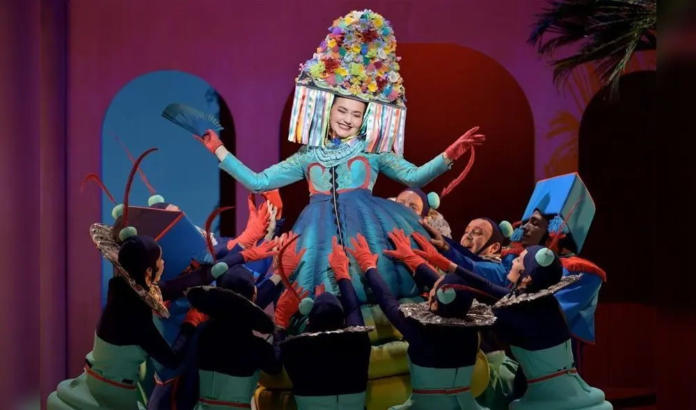 Escena de "La Perricholi", en París, ópera bufa de Jacques Offenbach. Fotografía: ©Stefan Brion Escena de "La Perricholi", en París, ópera bufa de Jacques Offenbach. Fotografía: ©Stefan Brion