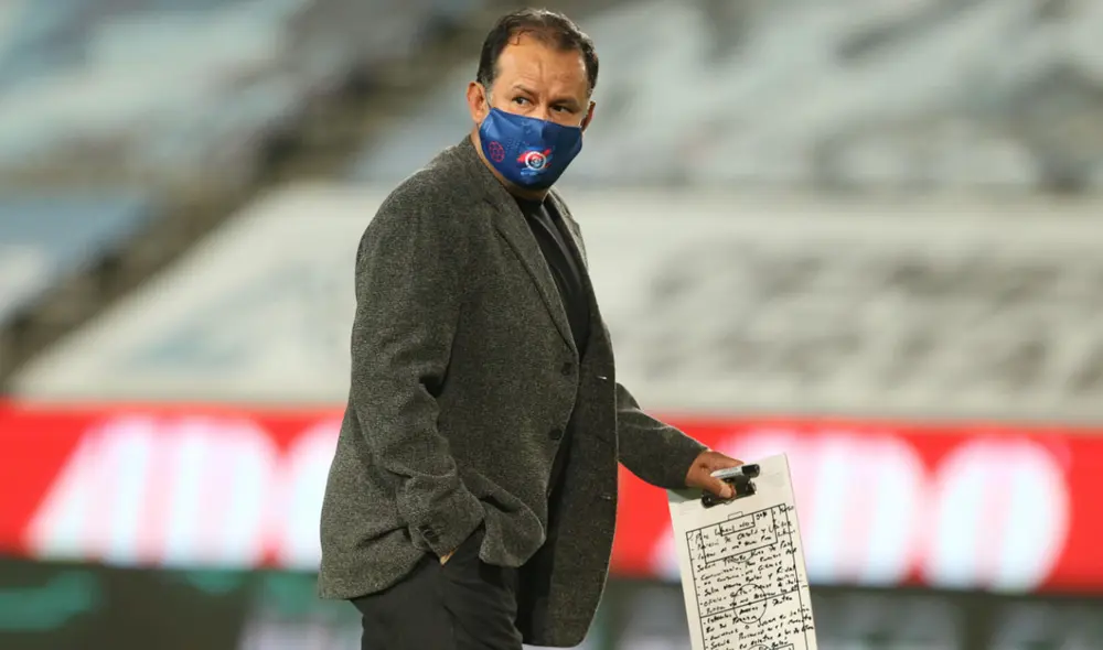 Juan Reynoso llegó al Cruz Azul en 2021. Foto: EFE