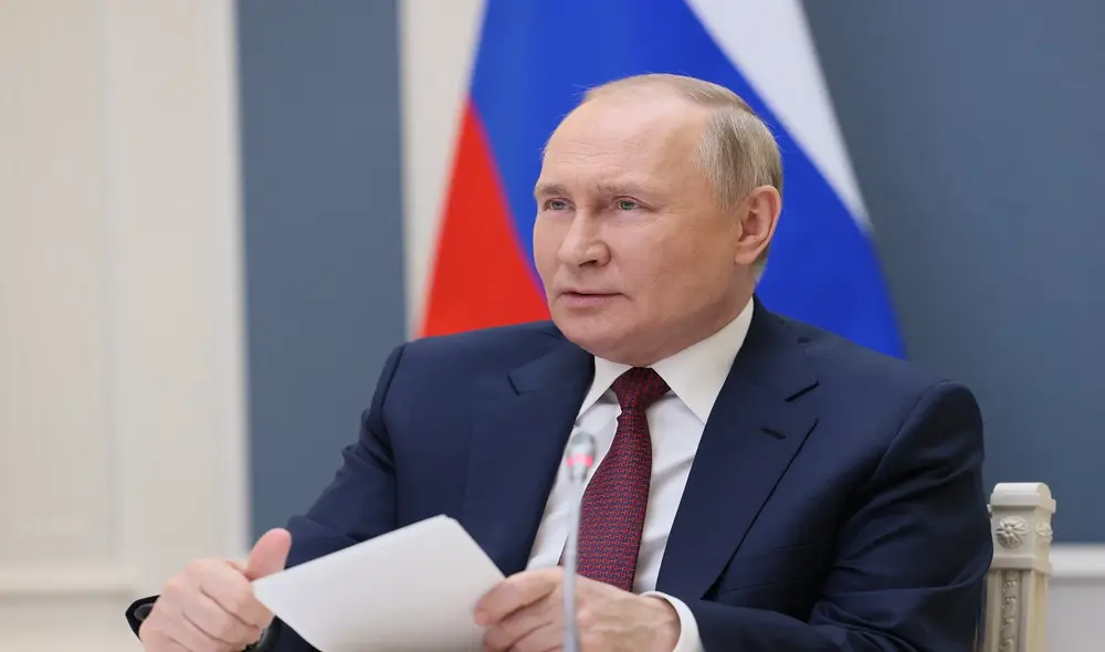 Vladimir Putin subrayó que su país abrió “corredores humanitarios para la salida de barcos civiles de los puertos de Azov y del mar Negro". Foto: AFP Vladimir Putin subrayó que su país abrió “corredores humanitarios para la salida de barcos civiles de los puertos de Azov y del mar Negro". Foto: AFP