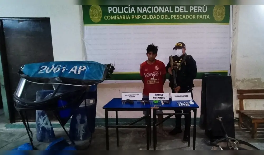 En la vivienda también se hallaron sobres que contendrían pasta básica de cocaína, Foto: PNP En la vivienda también se hallaron sobres que contendrían pasta básica de cocaína, Foto: PNP