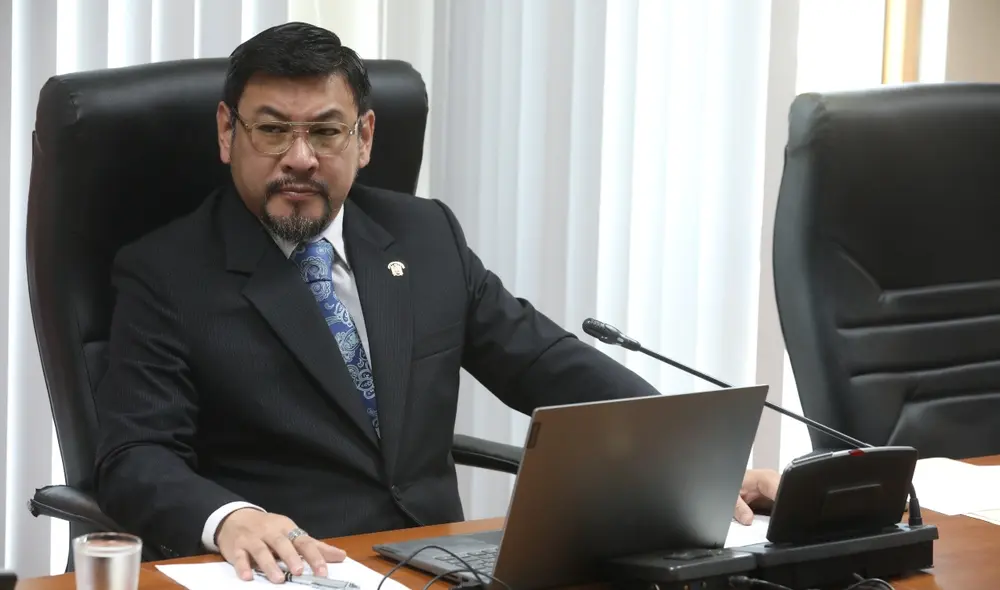 El congresista Luis Cordero Jon Tay fue denunciado por haber cometido actos de violencia contra su expareja en el 2014. Foto: Congreso