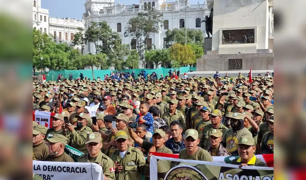 Exmiembros de las Fuerzas Armadas ya se habían reunido anteriormente con el presidente Castillo. Video: Canal N Exmiembros de las Fuerzas Armadas ya se habían reunido anteriormente con el presidente Castillo. Video: Canal N