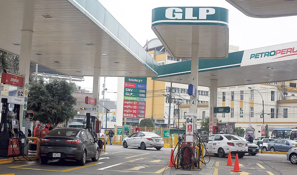 Progresivo. Abastecimiento de GLP en los grifos de Lima será gradual, luego del reinicio de descarga de este combustible. Foto: difusión Progresivo. Abastecimiento de GLP en los grifos de Lima será gradual, luego del reinicio de descarga de este combustible. Foto: difusión
