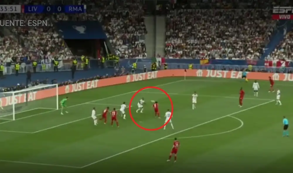 Cabezazo de Salah. Foto: captura ESPN.