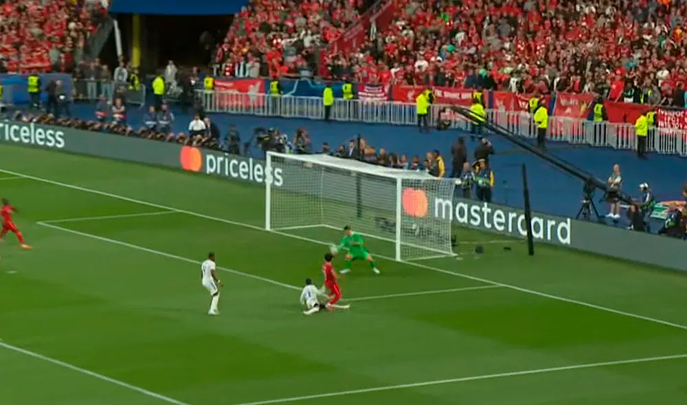 Mohamed Salah se perdió un gol solo frente a Courtois. Foto: captura de ESPN