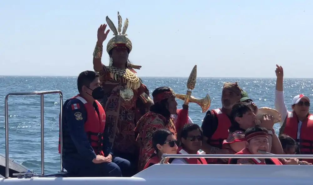 Paracas ofrenda al mar peruano con ceremonia inca. Foto: Rumi Cevallos.