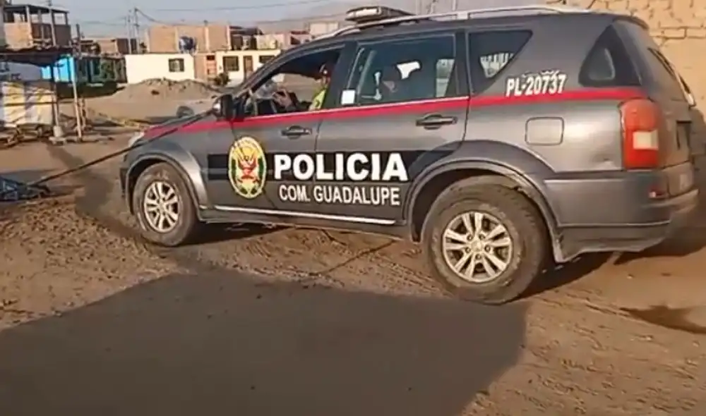 Personal policial de la comisaría de Guadalupe llegó apara custodiar el lugar. Foto: captura video Carlos Vasquez
