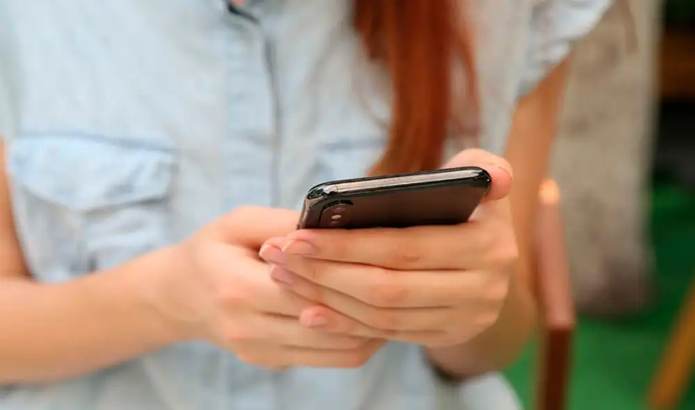 Es recomendable que no se utilicen cargadores piratas, ya que podría dañar la vida de la batería. Foto: Robotina Es recomendable que no se utilicen cargadores piratas, ya que podría dañar la vida de la batería. Foto: Robotina