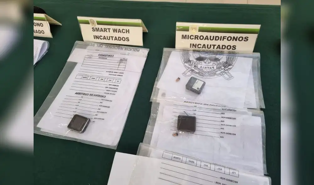 Estos sujetos cobraban alrededor de 2.000 soles para ayudar a postulantes en el examen de admisión. Foto: PNP Estos sujetos cobraban alrededor de 2.000 soles para ayudar a postulantes en el examen de admisión. Foto: PNP