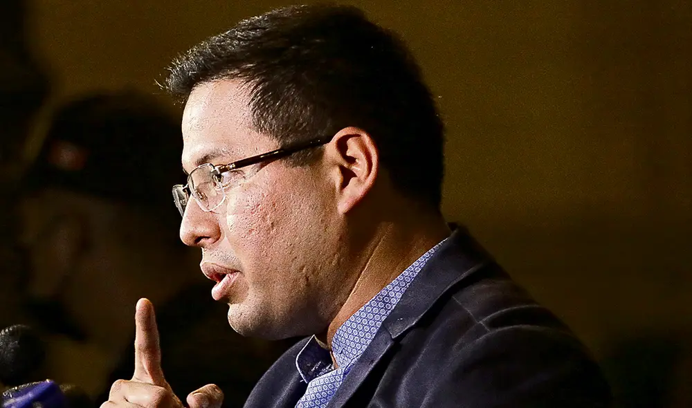 Defensa. Abogado Benji Espinoza señala que el fiscal de la Nación no justificó su cambio de criterio sobre el artículo 117°. Foto: Gerardo Marín/La República Defensa. Abogado Benji Espinoza señala que el fiscal de la Nación no justificó su cambio de criterio sobre el artículo 117°. Foto: Gerardo Marín/La República