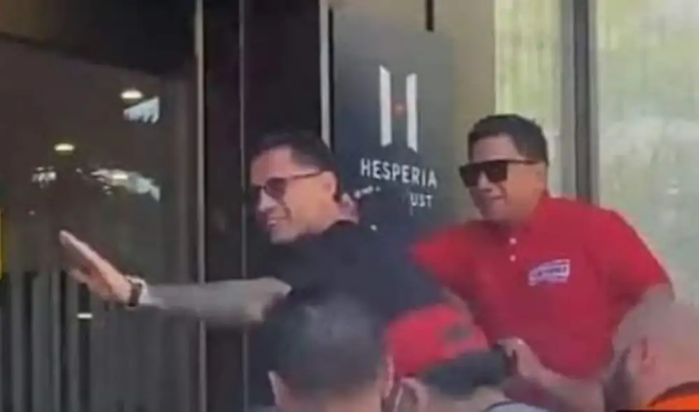 Así fue el encuentro de Lapadula con Silvio Valencia. Foto: captura Exitosa