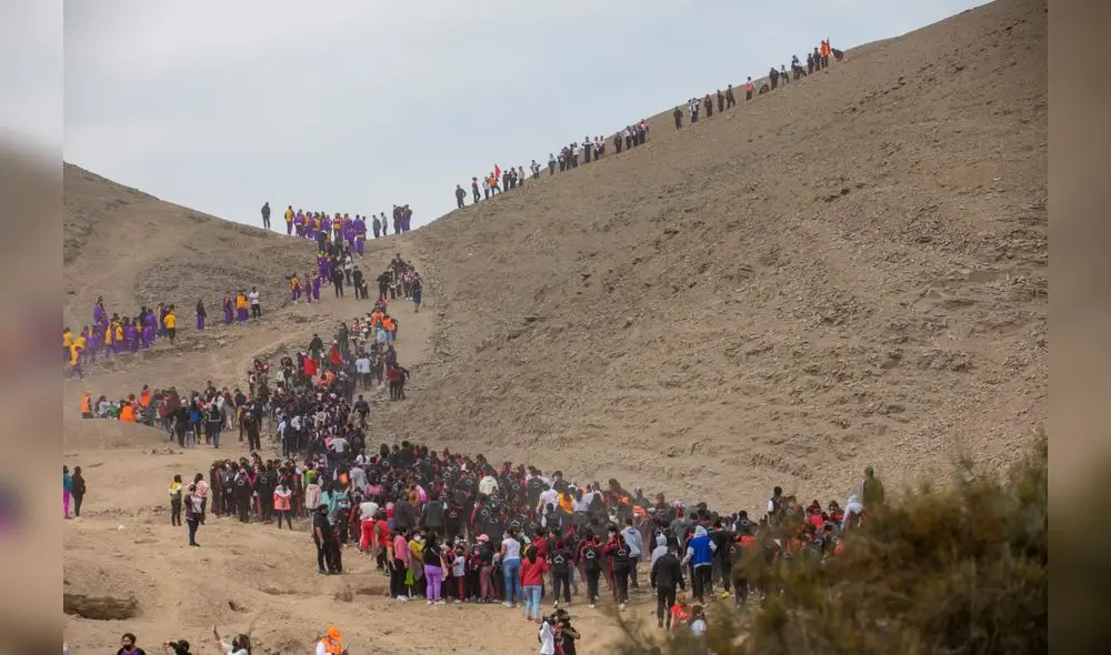 Miles de chalacos participaron disciplinadamente en ejercicio de evacuación. Foto: Gore Callao