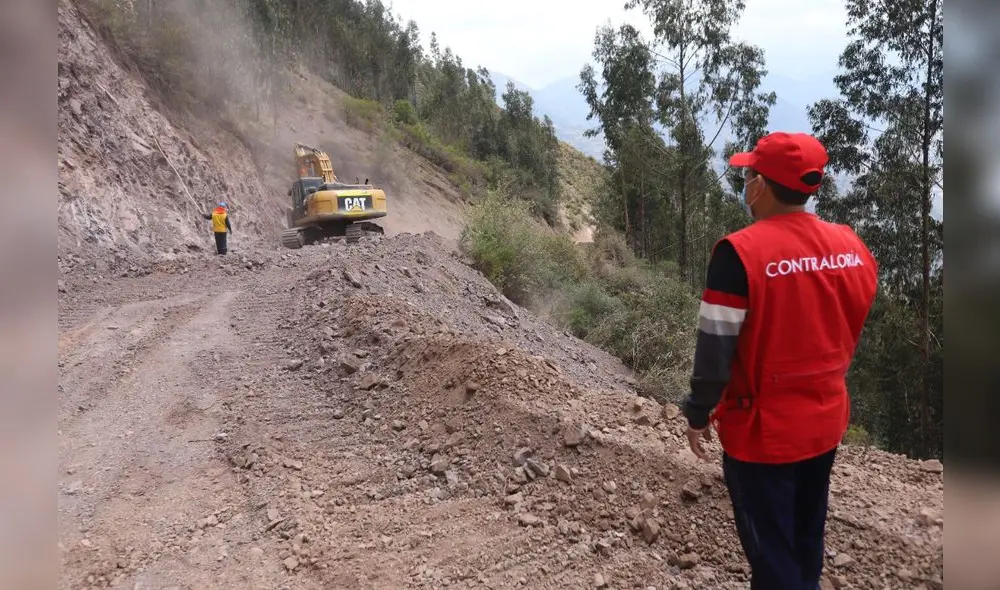 Contraloría hizo hallazgos en obra de camino en la sierra. Foto: CGR Contraloría hizo hallazgos en obra de camino en la sierra. Foto: CGR
