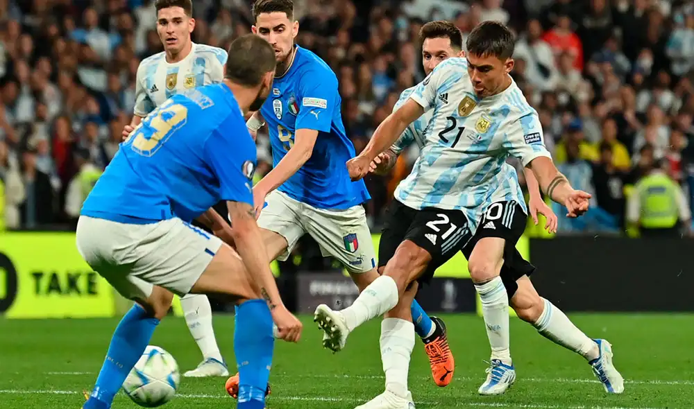Argentina supo ser superior en el campo a los Azzurri. Foto: AFP