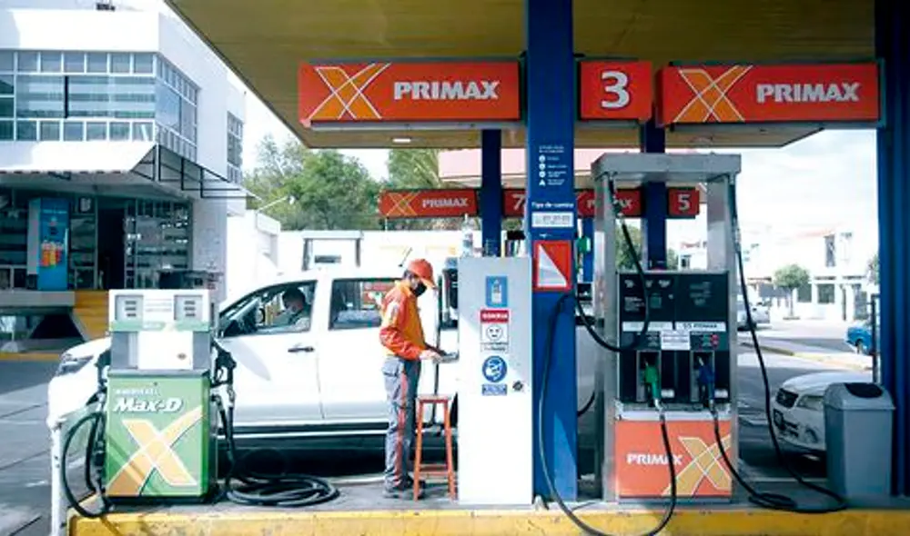 La semana pasada  el diésel vehicular subió S/ 1,11, por galón. Foto: Andina.