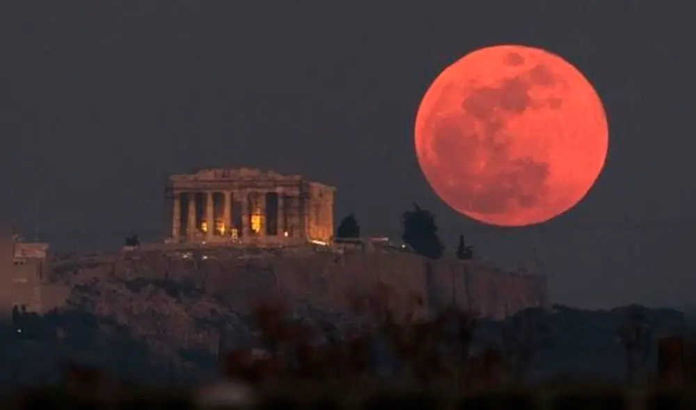 La superluna influye en los signos del zodiaco. Foto: Globovisión