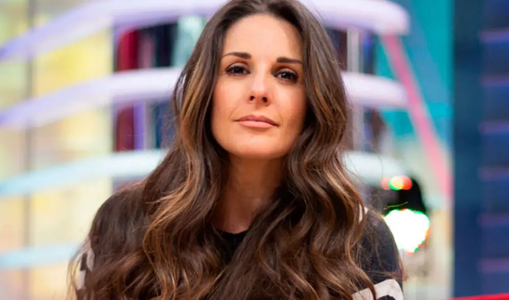 Rebeca Escribens se presentaba con su show “Mujeres sin pito”. Foto: Instagram Rebeca Escribens se presentaba con su show “Mujeres sin pito”. Foto: Instagram