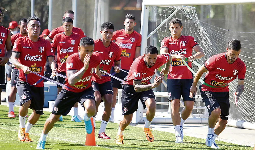 Exigente. Bajo altas temperaturas, la selección continúa entrenando para el repechaje. Foto: difusión
