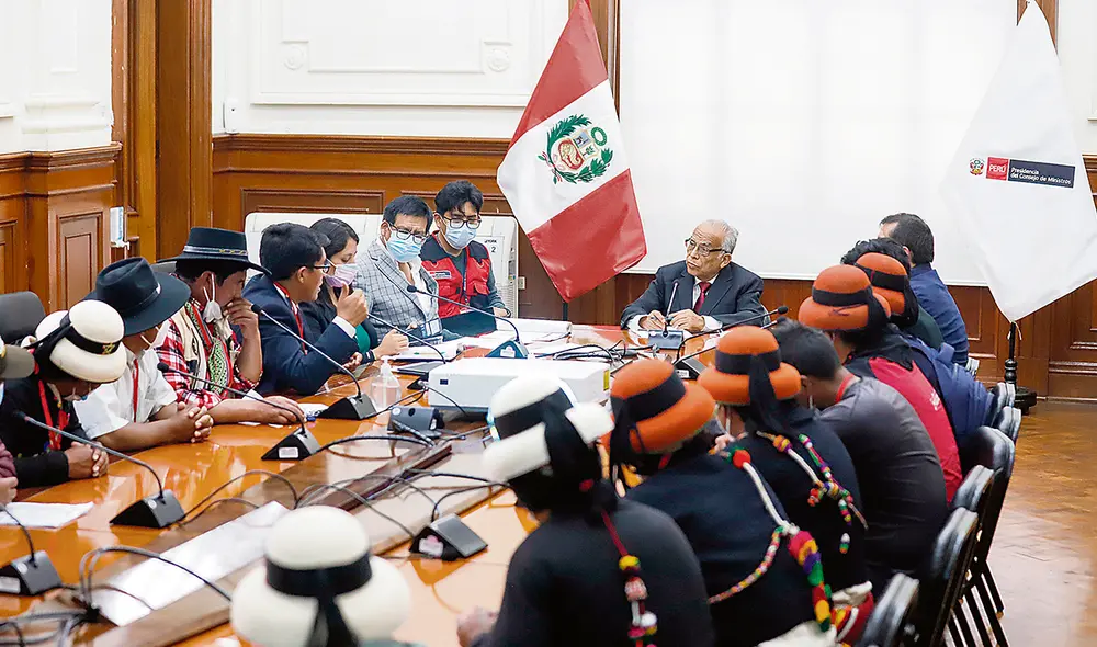 Reunión. Trabajadores de minera MMG Las Bambas fueron recibidos por el primer ministro. Foto: difusión