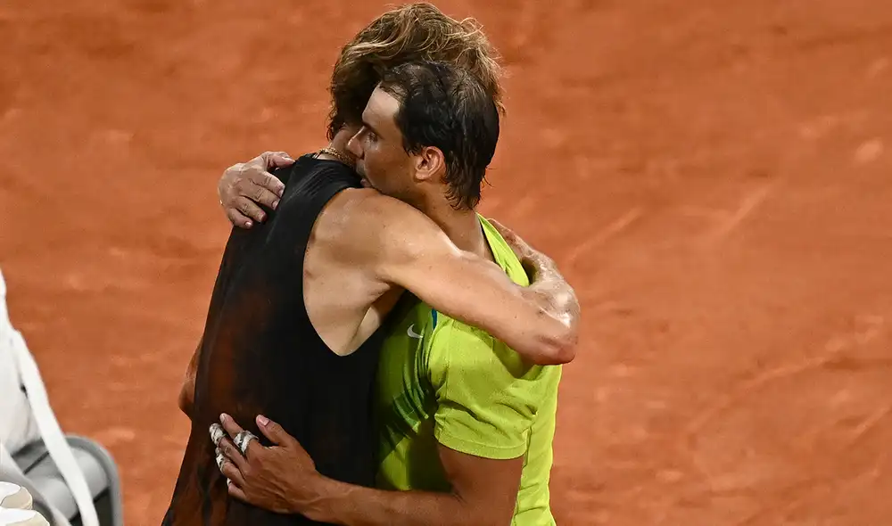 Rafael Nadal derrotó a Alexander Zverev por retirada del alemán en semifinales de Roland Garros 2022. Foto: AFP
