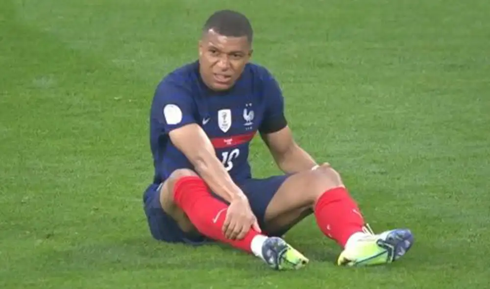 Kylian Mbappé se quedó en los vestuarios para el segundo tiempo de este Francia vs. Dinamarca Kylian Mbappé se quedó en los vestuarios para el segundo tiempo de este Francia vs. Dinamarca