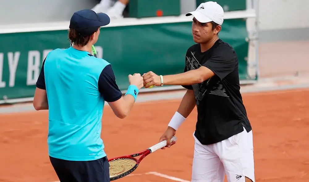 Gonzalo Bueno e Ignacio Buse jugarán la final de dobles de Roland Garros Juniors. Foto: Tenis Al Máximo Gonzalo Bueno e Ignacio Buse jugarán la final de dobles de Roland Garros Juniors. Foto: Tenis Al Máximo