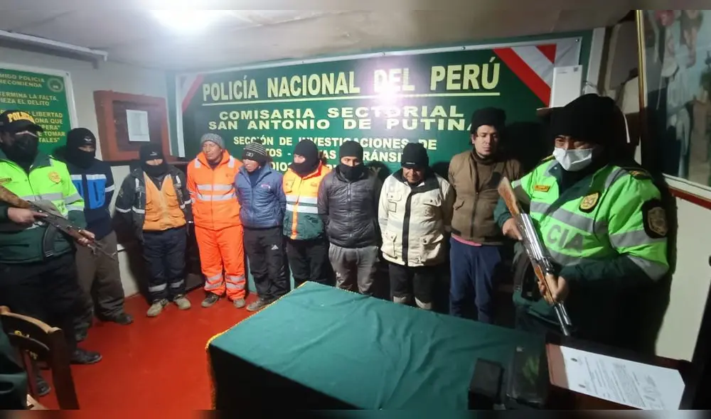 Trabajadores dedicados a la minería ilegal fueron detenidos por la Policía en Puno. Foto: PNP Trabajadores dedicados a la minería ilegal fueron detenidos por la Policía en Puno. Foto: PNP