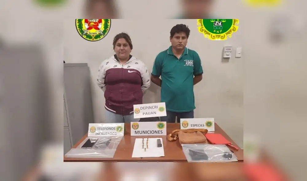 Al sujeto se le encontró una cacerina con 9 cartuchos calibre 38 y un celular reportado como robado. Foto: PNP