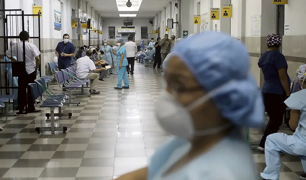 Problema por solucionar. Los hospitales ya volvieron a activar sus servicios presenciales, pero aún estos son precarios. Urgen médicos especialistas. Problema por solucionar. Los hospitales ya volvieron a activar sus servicios presenciales, pero aún estos son precarios. Urgen médicos especialistas.