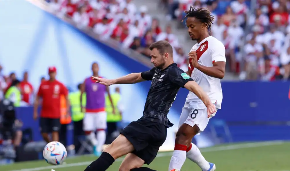 Perú vs. Nueva Zelanda: ambas escuadras disputan un partido amistoso previo a su respectivo duelo de repechaje. Foto: EFE