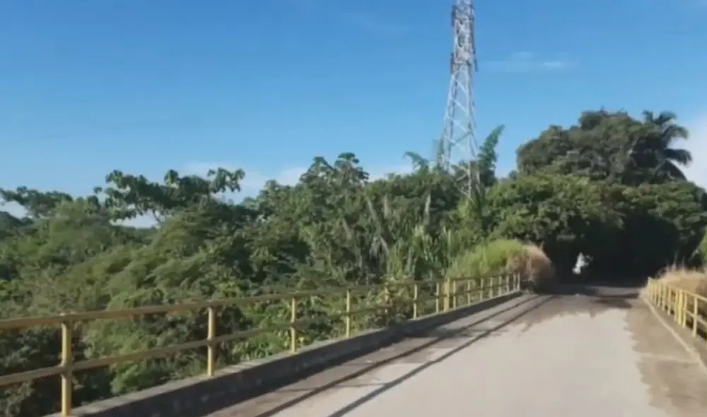 La menor fue trasladada a un hospital para examinar sus lesiones. Foto: captura/rcn