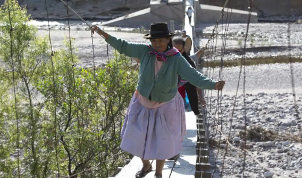 En 2019 se inició el proyecto de un puente carrozable sobre el río Cachi, en Viru Viru; no obstante, dicha obra se paralizó a principios de este año. Foto Andina.