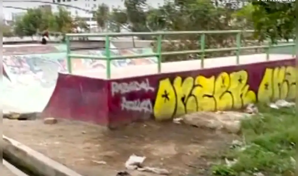 Los usuarios reportaron que el establecimiento se encuentra descuidado y con restos de basura. Foto: captura Panamericana.