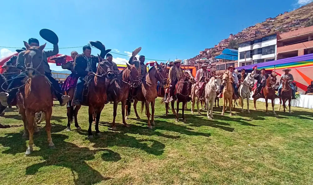 Comunidad de Cullawata qué pertenece al distrito de Velille es la que organiza actividad este año. Foto: URPI/Alexander Flores Comunidad de Cullawata qué pertenece al distrito de Velille es la que organiza actividad este año. Foto: URPI/Alexander Flores