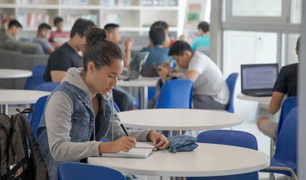 Estudiantes de ingeniería pueden tener sueldos lucrativos desde que egresan. Foto: Pronabec