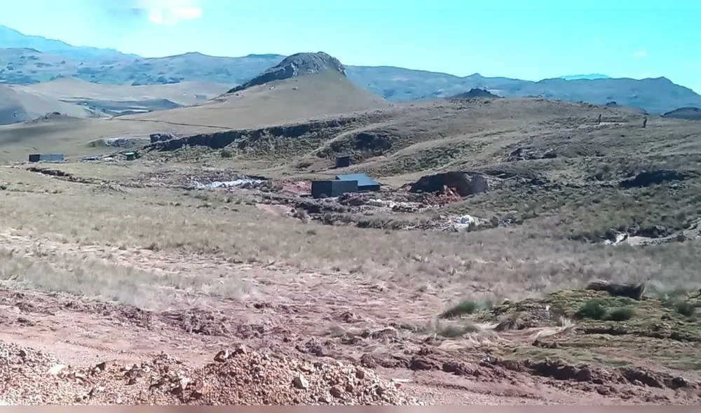 Mineros ilegales han instalado nuevos campamentos en la zona de Quiruvilca para extraer minerales y carbon. Foto: Difusión