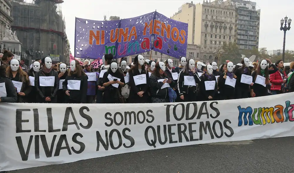 La fiscalía sospecha que el padre pudo haber compartido el material en redes y páginas de pornografía infantil. Foto: EFE La fiscalía sospecha que el padre pudo haber compartido el material en redes y páginas de pornografía infantil. Foto: EFE