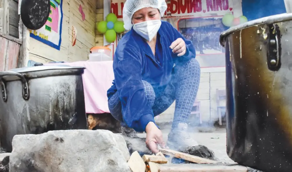 Los gobiernos locales tienen un plazo de 30 días hábiles, luego de publicado el reglamento, para registrar y actualizar los datos de las ollas comunes que estén funcionando en las diferentes comunidades. Foto: Midis Los gobiernos locales tienen un plazo de 30 días hábiles, luego de publicado el reglamento, para registrar y actualizar los datos de las ollas comunes que estén funcionando en las diferentes comunidades. Foto: Midis