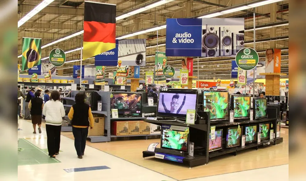 Aproximadamente, el 85% de los peruanos realizará compras en centros comerciales. Foto: Andina