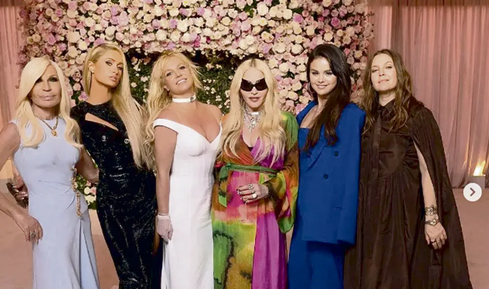 Divas. Posando con la novia.