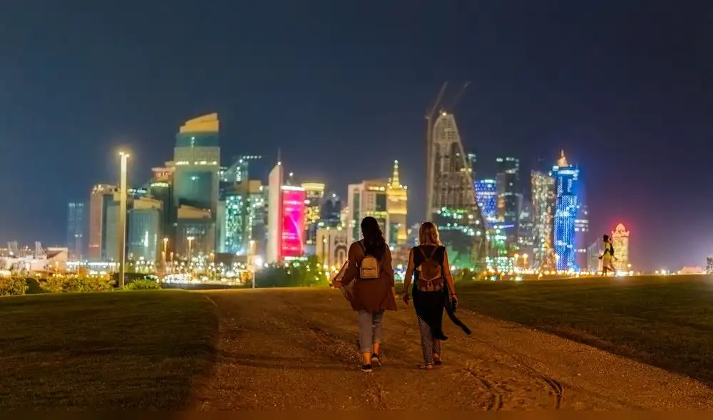 La demografía de Doha es inusual: la mayoría de los residentes son extranjeros; los nacionales representan una minoría. Foto: Pexels La demografía de Doha es inusual: la mayoría de los residentes son extranjeros; los nacionales representan una minoría. Foto: Pexels