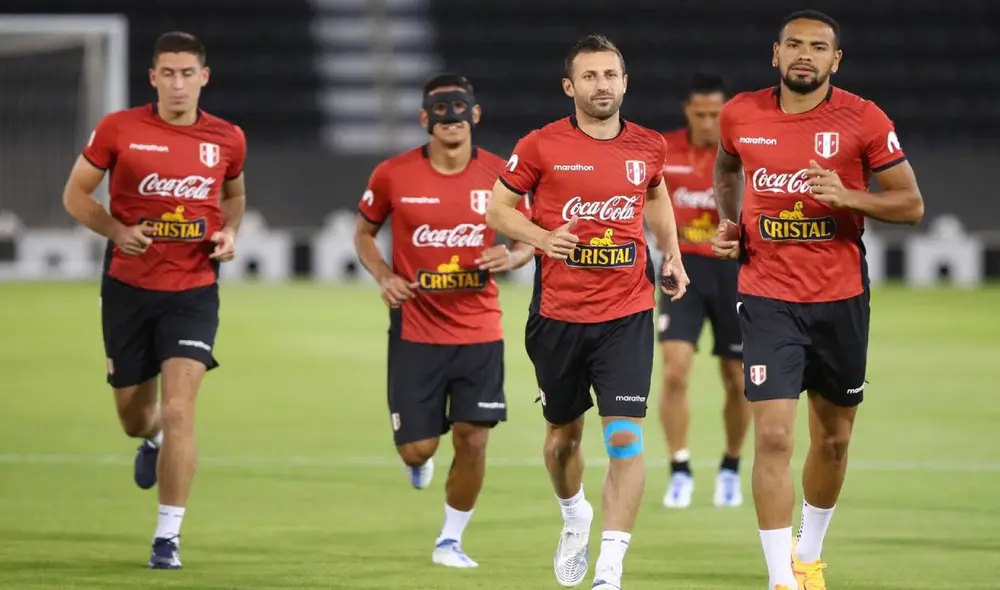 La Bicolor, en su primer entrenamiento en Doha, pensando en el repechaje ante Australia. Foto: selección peruana