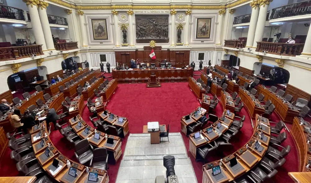 El debate sobre el retorno de la bicameralidad vuelve a la agenda política de manera abrupta y a cuatro años del referéndum del 2018. Foto: Congreso